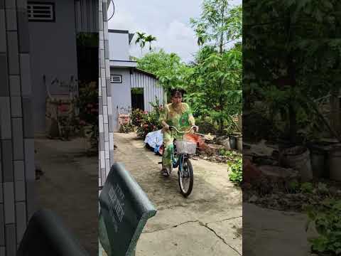 Quà mẹ mua lạ quá #funny #vuinhon #shortvideo #comedy #haihuoc #giadinh