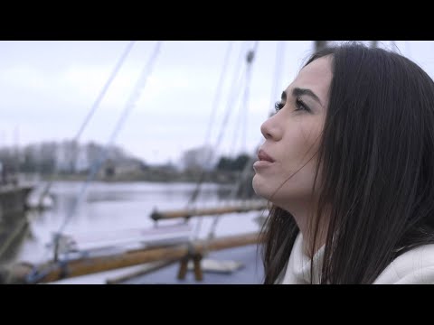YUMI : ÇA FAIT MAL - ( CLIP OFFICIEL )