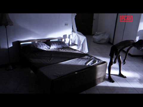 經典泰國恐怖故事 | ‌‌廚房食材半夜自動減少！追查後發現…櫥櫃裡藏著活生生的「家人」！