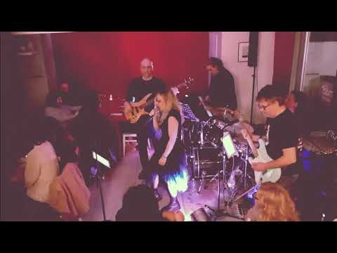 ESSENZA_Negramaro Tribute