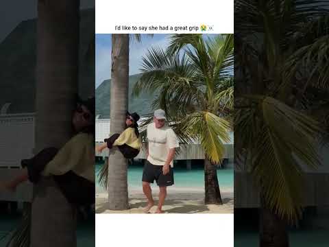 I'd like to say she had a great grip 😭🤣 #trending #funny #funnyvideo #viral #explore #memes #love