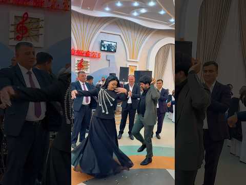 Punhan Piriyev & Nisane Baxisova Toyda Ele Reqs Etdiler kiπ±