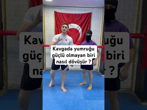 Kavgada yumruğu güçlü olmayan biri nasıl dövüşür ? #shorts