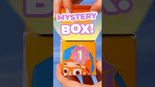 What's Inside the HALLOWEEN MYSTERY BOX? 🎃👀