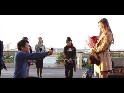 夕焼けのお台場でフラッシュモブ サプライズプロポーズ Marry me