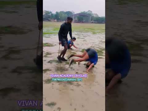 देखिए यह लड़की ट्रेनिंग में कट मार रही थी ? #workout #army #ssc #viral #shorts #subscribe