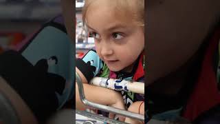 AJKA MÁ ŘIDIČÁK?!