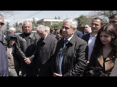 Рауль Хаджимба встретился с протестующими жителями столицы Абхазии