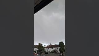 Lightning bolt & Thunder, 16/04/2024, London UK #lightning #thunder #weather #thunderstorm