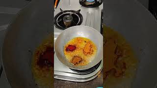🍗चिकनची झणझणीत कधीच न फसणारी खोबऱ्याच वाटण न घालता केलेली आकाड सपशेल 2रेसिपी#goviral#mikolhapuri#yt