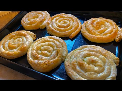 Byrek Shtëpie në Formë kollari me Kungulleshka dhe Djathë – I Preferuari i Verës!