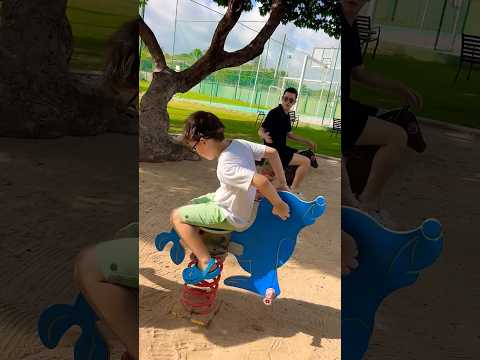 Crianças Brincando de Regras de Conduta no Parquinho #infantil #crianças #short 917