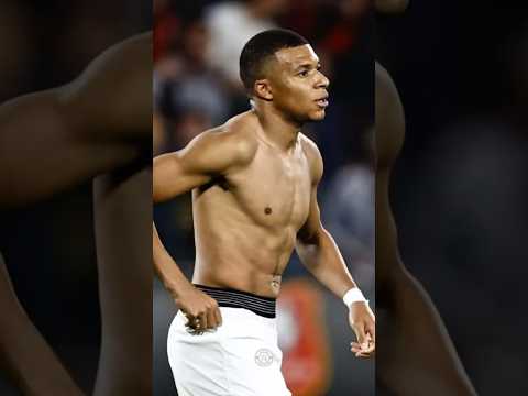 9 footballeur Sans tatouage #cristianoronaldo #cr7 #bellingham #vinijr #football #messi #shorts