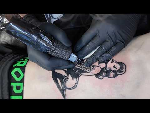 PINUP GIRL TATTOO