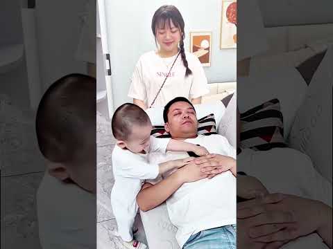 baby is playing with dad ๐๐๐๐์๊ธฐ๊ฐ ์๋น ์ ๋๊ณ ์์ด์.
