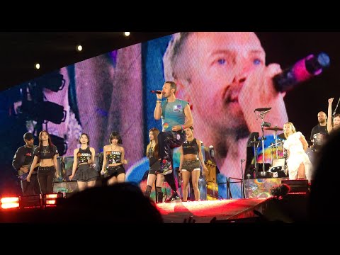 Coldplay - WE PRAY with TWICE x Elyanna(250419 Coldplay MUSIC OF THE SPHERES Tour Seoul)