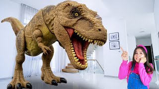 Andrea & Jannie T-Rex Chase! 🦖 Kids Save the Day with Teamwork