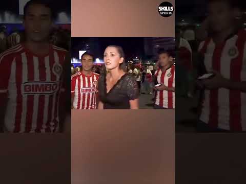 ? ¡REPUDIABLE! ? HINCHA MEXICANO APOYÓ a PERIODISTA en VIVO