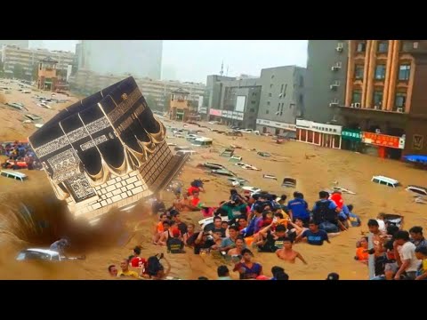 The holy city of Mecca is sinking! Streets in Saudi Arabia turned into rivers