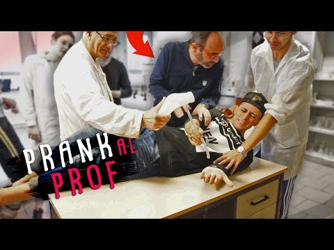 PRANK al PROF di CHIMICA finito davvero MALE ! *scherzo a scuola*