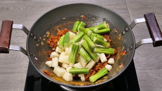 ನುಗ್ಗೆಕಾಯಿ ಸಾರು ಅಥವಾ ಸಾಂಬಾರ್ ಮಾಡುವ ವಿಧಾನ I Saaru recipe without dal