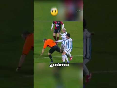 ¡Arbitro quería jugar en partido vs Argentina y lo quiebran! 🤕😳😆 #football #shorts