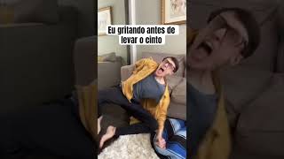 Eu gritando antes de levar o cinto @TheManniiShow-BR #TheManniiShow.com/series