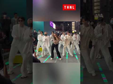 Vô tình đi ngang qua nhóm nhảy đường phố, cô gái vào ra dẻ và cái kết siêu phẩm.#Short