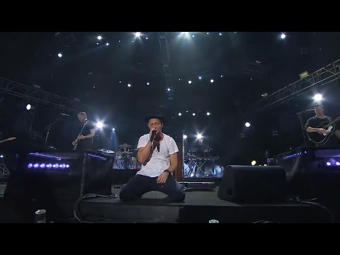 OneRepublic - Wherever I Go *uncensored* (MTV Music Evo #5)