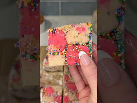 viral frosted circus animals ice cream sandwich recipe #shorts #recipe #icecream #dessert #cookies