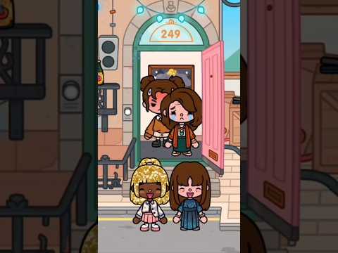 My mom threw me but...🥺#tocaboca #tocalifeworld #shorts