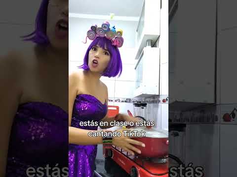 en clase #viral #risa #humor #comedia #dance #dancing #madres #hijaymama #madre #comotu #lol