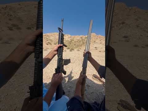 Classic shortgun vs latest M16A4 targeting Bricks 🧱
