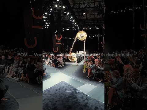 Versace finales never miss #models #fashion #runway #Versace #catwalk