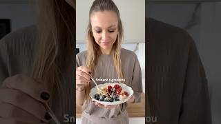 Snídaně 🍌🫐#spoluprace #snídaně #granola #vareni #recepty #hubnutí #zdravyzivotnistyl #recipe