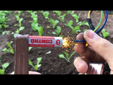 Cách hàn dây điện âm tường siêu bền bằng Pin Con Thỏ - New ideas Soldering using 1.5v battery