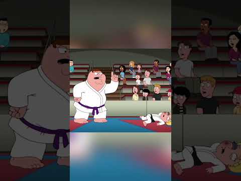 ПИТЕР СПАС РЕБЕНКУ ЖИЗНЬ 😂 #cartoon #гриффины #мультфильм #shorts ⚡️