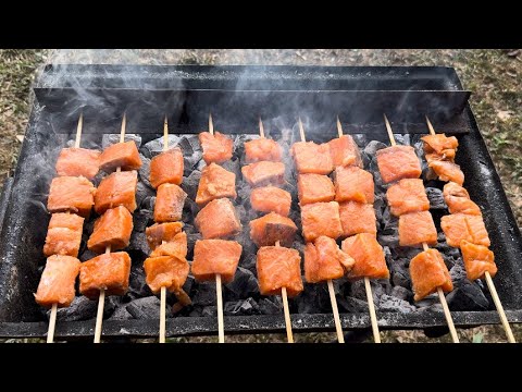 Salmón a la parrilla en pincho #asmr #viral #cooking #food #fyp #shorts