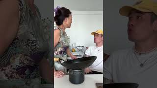 Dessa vez a MÃE COREANA foi pra cima dele com UMA PANELA! 😱