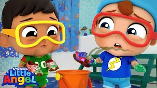 My Stinky Shoes | Mis Zapatos Apestosos | Canciones para aprender Inglés🎵| Little Angel Español