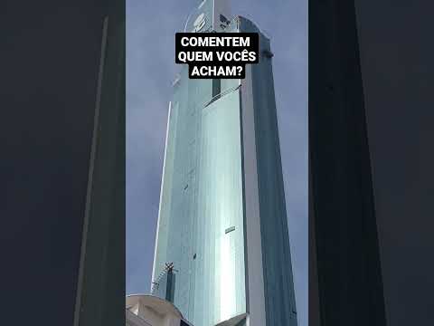 UM DOS PRÉDIOS MAIS ALTOS DE BALNEÁRIO CAMBORIÚ/ BEIRA MAR