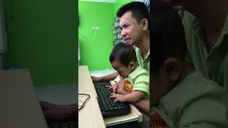 น้องบีมขอเล่นคอมฯหน่อยครับป๊าบาส