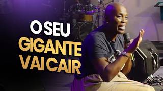 COMO DEUS PREPARA VOCÊ PARA A BATALHA