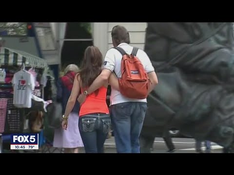 A new dating trend: 'Banksying Dating'