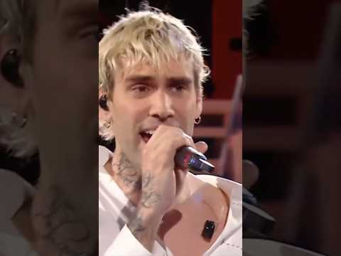 “Fermiamo il mondo quando siamo insieme” Grazie Maria, venire ad Amici è sempre un’emozione speciale