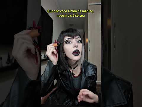 a Aiko sempre pega as minhas coisas kkkkk