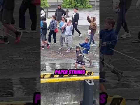 Tourist receives wholesome send off from Japanese locals 💞