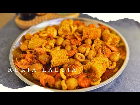 Best Seafood Boil Recipe Ever // Simple & Easy #seafoodboil #seafood