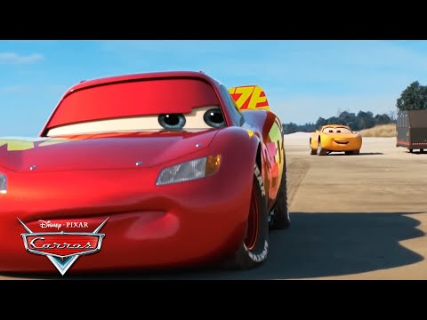 A Jornada da Amizade de Relâmpago McQueen e Cruz Ramirez | Pixar Carros