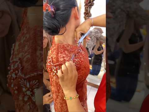Tukang Jahit Fitting Gaun Pengantin